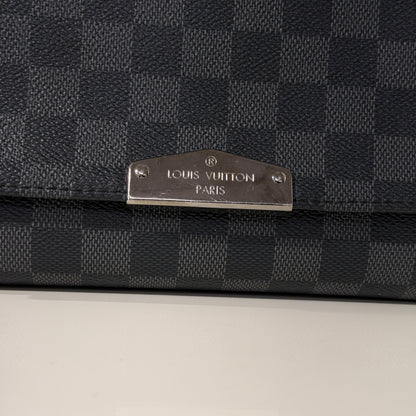 Louis Vuitton District PM Messenger Bag Black